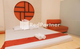 Pits Hotel Mitra Reddoorz Near Atom Mall